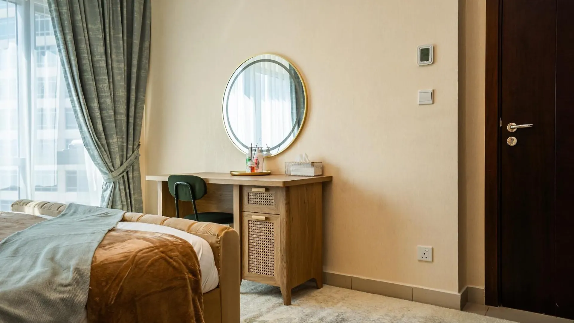 Chic 1Br Marina View Retreat United Arab Emirates