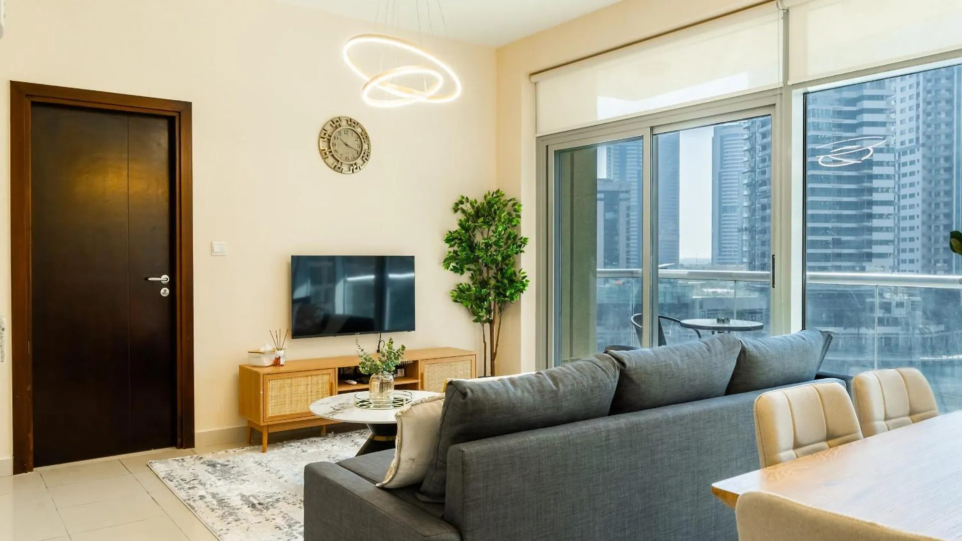 Apartment Chic 1Br Marina View Retreat United Arab Emirates